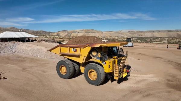 Caterpillar’s First Electric Mining Truck Really Works, But It’s Early Days Yet