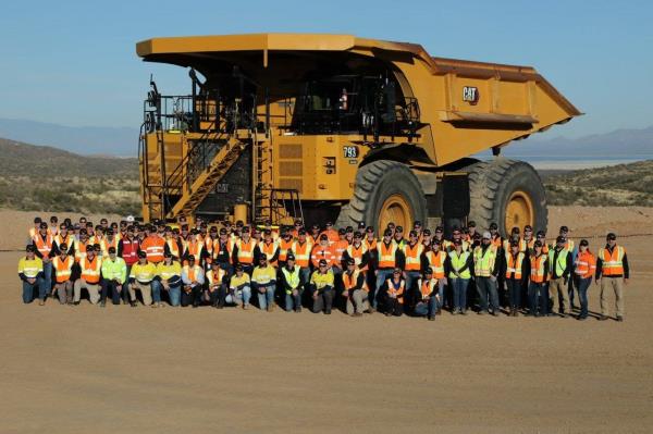 Caterpillar early learner customers attended the demo<em></em>nstration of the company’s first battery electric 793 mining truck.