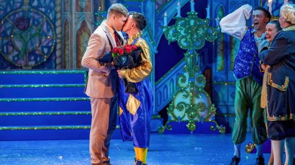 Lee Johnstone (30) proposes to Lee Samuel (37) at finale of opening weekend performance of 'Beauty and the Beast' at Beacon Arts Centre, Greenock..'Beauty and the Beast' marks Samuel's 9th year of panto at the Greenock venue, playing Boabby Blumenthal in this year's in-house production.