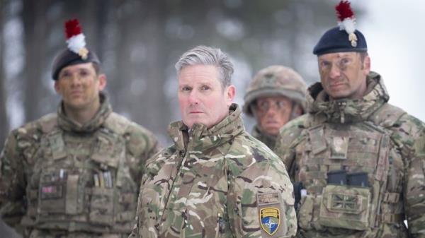 Sir Keir Starmer on a visit to the Tapa NATO forward operating ba<em></em>se in Estonia