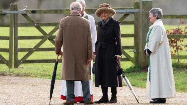 Pic: PA</p>

<p>　　King Charles III and Queen Camilla leave after attending a Sunday church service at St Mary Magdalene Church in Sandringham, Norfolk