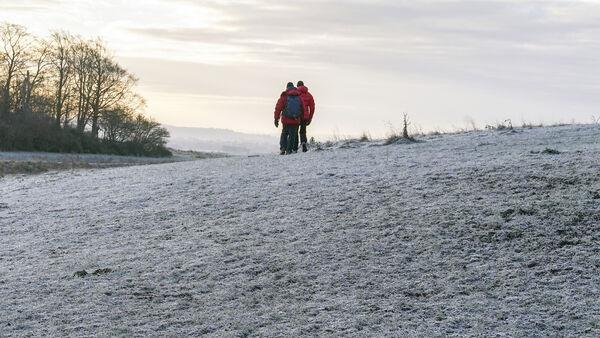 Temperatures to fall to -4C as Met éireann issues low temperature and ice warning