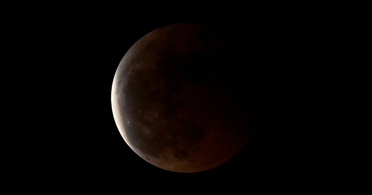 What is the best time to see the lunar eclipse, in Colombia it will also show its splendor