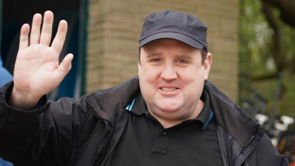 File pic: PA</p>

<p>　　File photo dated 23/04/22 of Peter Kay who has announced his return to stand-up comedy with his first live tour in 12 years. Kay fans faced huge o<em></em>nline queues as they attempted to secure tickets for his first tour in 12 years. Many reported seeing messages on the Ticketmaster website telling them there were more than 200,000 people ahead of them in the virtual line. Issue date: Saturday November 12, 2022.