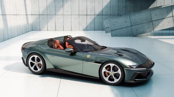 New Ferrari 12Cilindri: Maranello's free-breathing V12 lives on!