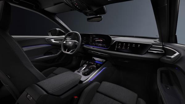 Audi A5: dashboard and interior, black upholstery