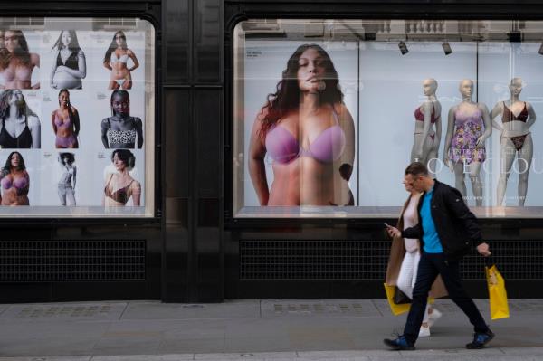 Victoria's Secret has been slow to adapt to changing co<em></em>nsumer tastes, including preference for 