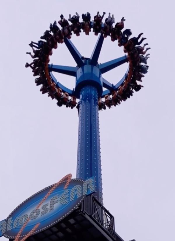 AtmosFEAR ride