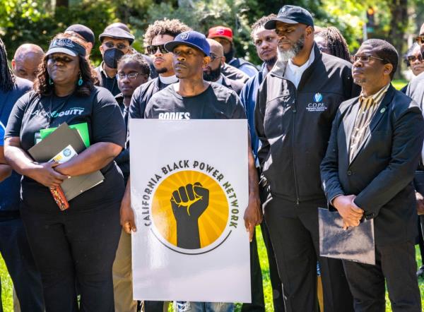 </p>

<p>　　Supporters listen as speakers share their views on reparations and other issues during the Black Power Network Press Co<em></em>nference at the state Capitol on Wednesday, May 10, 2023