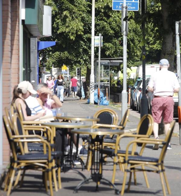 Thee ormeau road in south belfast is now a thriving community