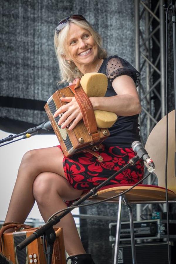 Sharon Shannon is also on the list of entertainers