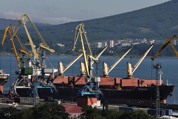 A view shows the Vostochny co<em></em>ntainer port in the shore of Nakhodka Bay