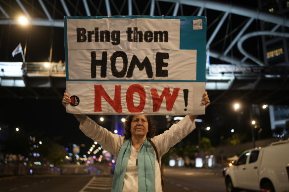 People demo<em></em>nstrate outside the Kyria defence complex in Tel Aviv as cabinet holds a meeting in Tel Aviv, Israel.