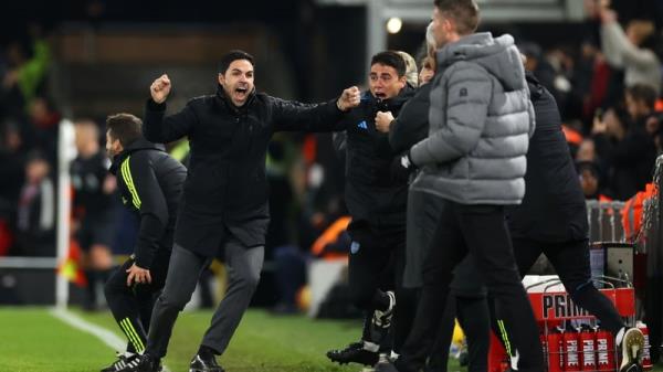 Mikel Arteta celebrates