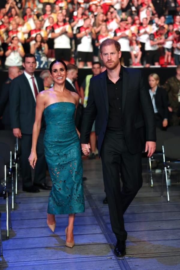 Prince Harry, Duke of Sussex, and Meghan, Duchess of Sussex attend the closing ceremony of the Invictus Games Düsseldorf 2023 .