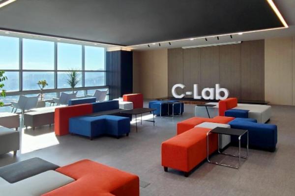 C-Lab　Outside　Gwangju　(Courtesy　of　Samsung　Electronics) 