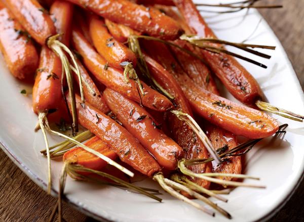 Vegetarian ho<em></em>ney roasted carrots