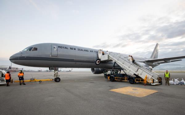 The broken down NZDF plane