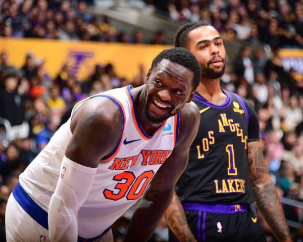 ulius Randle #30 of the New York Knicks looks on during the game