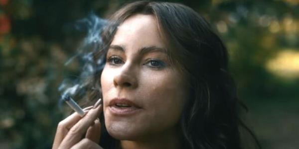 Sofi?a Vergara as Griselda Blanco smokes a cigarette in a scene from Griselda.