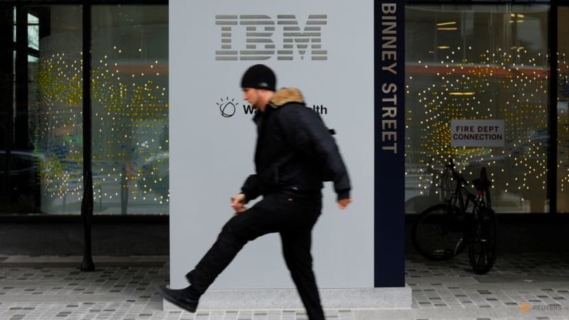 IBM forecasts annual revenue growth above estimates on AI adoption rush