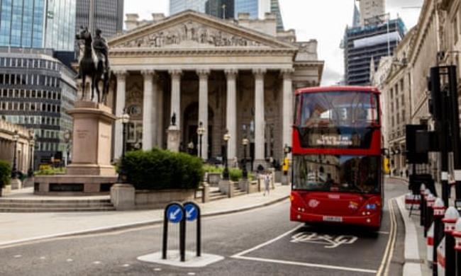 A quiet Friday morning in the City of London. Fewer staff are commuting in at the end of the week.