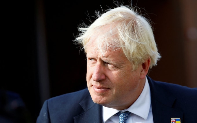 Boris Johnson handed over his unredacted WhatsApp messages