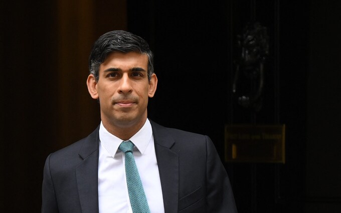 Britain's Prime Minister Rishi Sunak leaves 10 Downing Street