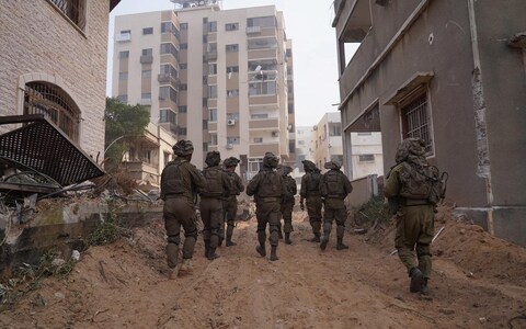 Israeli troops in Gaza