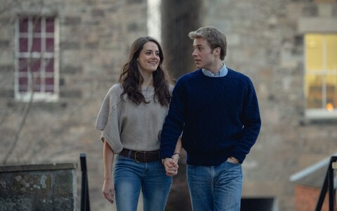 Ed McVey as Prince William and Meg Bellamy as Kate Middleton