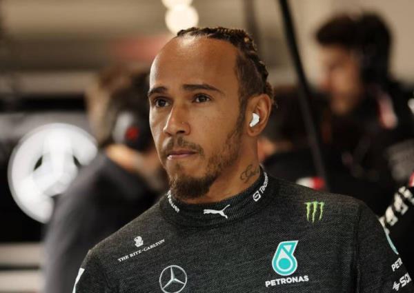 Formula One: Lewis Hamilton to race for Ferrari from 2025