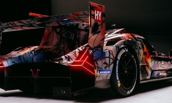 20th BMW M Hybrid V8 Art Car 4