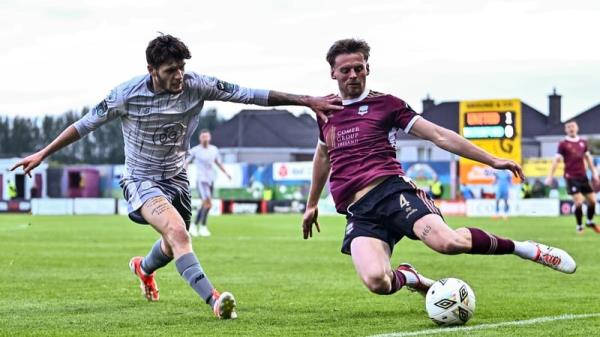 Robert Slevin of Galway United in action against Waterford's Co<em></em>nnor Evans