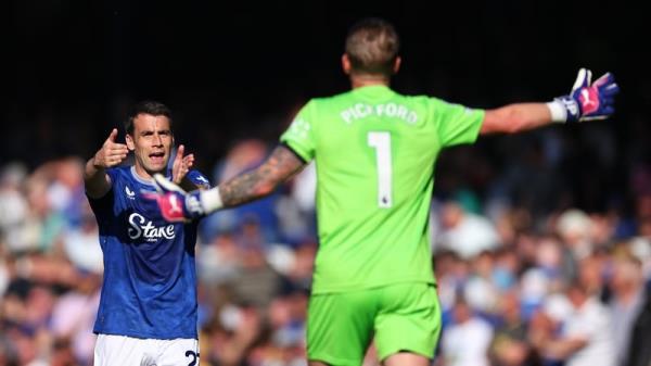 It was a frustrating afternoon for Seamus Coleman and Jordan Pickford