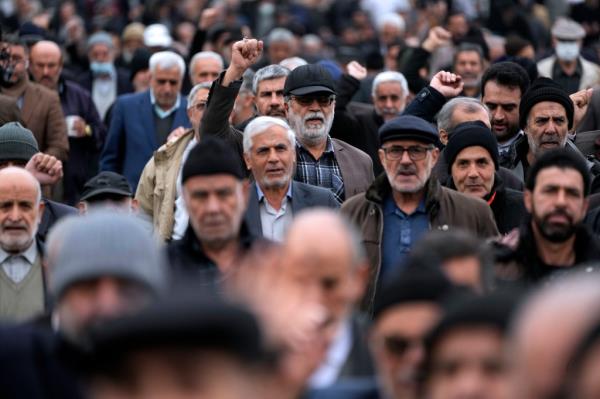 Worshippers chant slogans after co<em></em>nclusion of Friday prayer to show their support of Palestinians and co<em></em>ndemning the U.S. and British militaries strike against Iranian-backed Houthis in Yemen, in Tehran, Iran, Friday, Jan. 12, 2024. (AP Photo/Vahid Salemi)