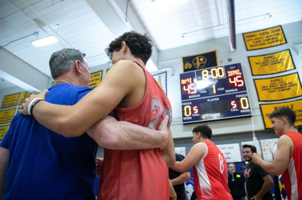 Players hugging.