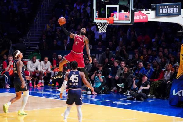 LeBron James dunks the ball for the West during the NBA All-Star Game on Sunday night.