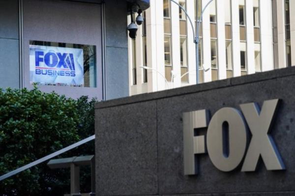 Rupert Murdoch launched Fox News Channel as a 24/7 cable network to compete with CNN