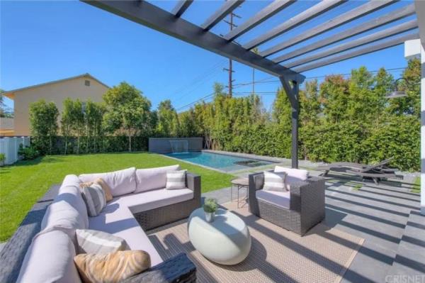 The outdoor patio and pool.