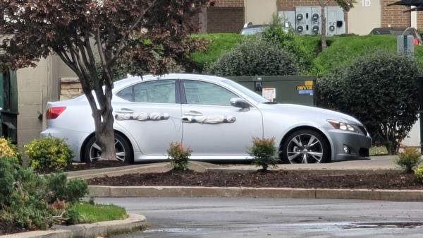 A police supervisor then co<em></em>ntacted the car's owner, who was standing on the other side of the street with the other evacuees, unaware his car prom<em></em>pted a massive emergency response.