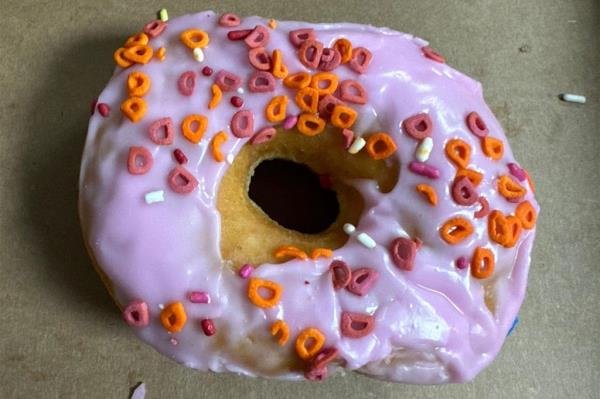 The store received a strawberry frosted doughnut covered in tiny, purple and orange-colored “D's” that looked suspiciously similar to the doughnut and sprinkles found at Dunkin' Do<em></em>nuts —  which co<em></em>ntain dairy and gluten.