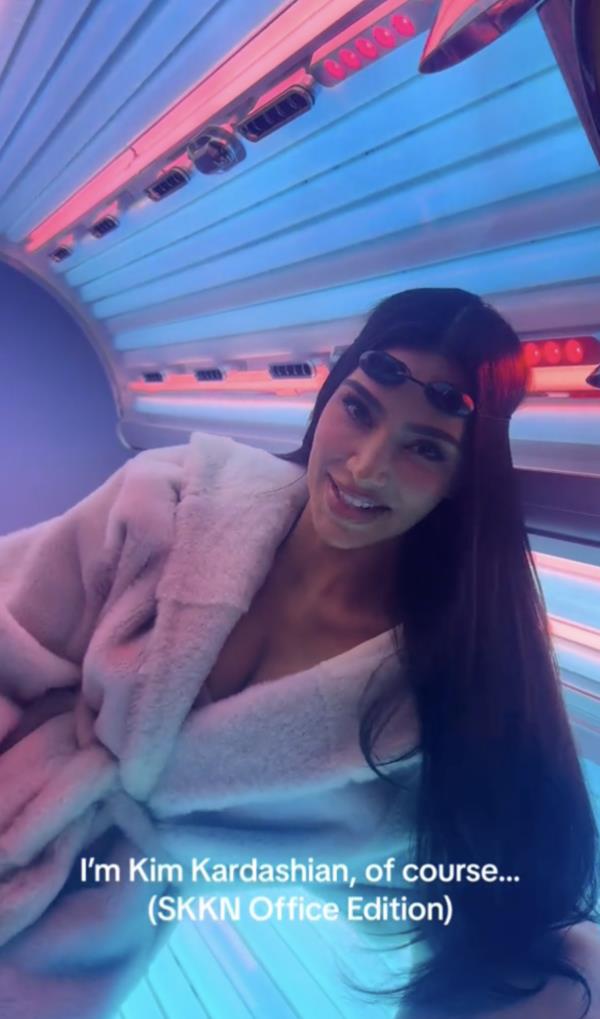 Kim Kardashian in tanning bed