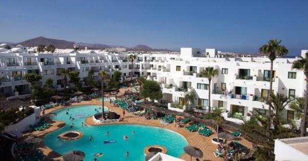 The teen fell from a balcony at the three-star Galeon Playa Apart-Hotel it has been said