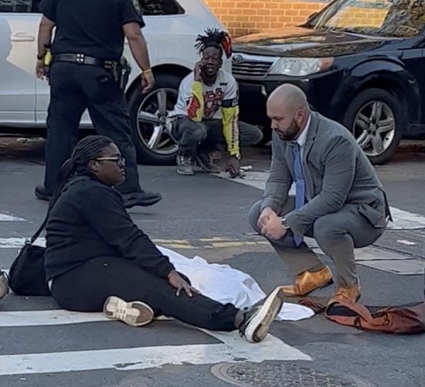 Heartbreaking video of the aftermath of the crash showed Kamari’s shocked mother sitting in the crosswalk next to her o<em></em>nly child’s little body