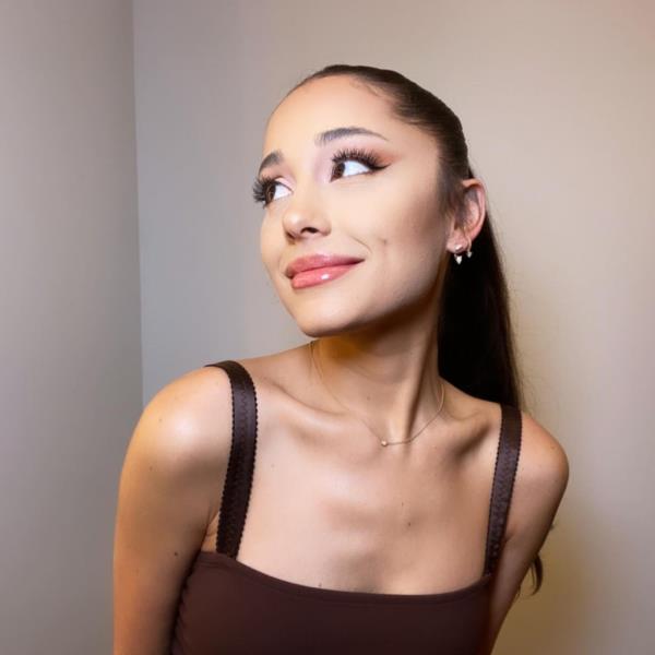 Ariana Grande poses with her signature po<em></em>nytail in a close-up.