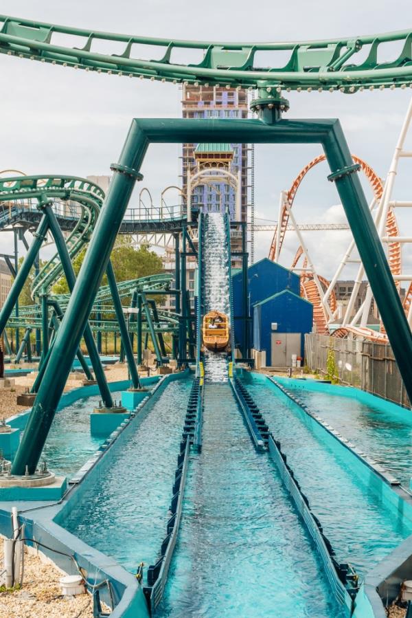 Leti's Treasure water flume