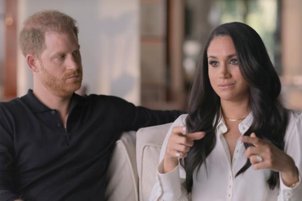 Harry & Meghan, Netflix Show.</p>

<p>　　