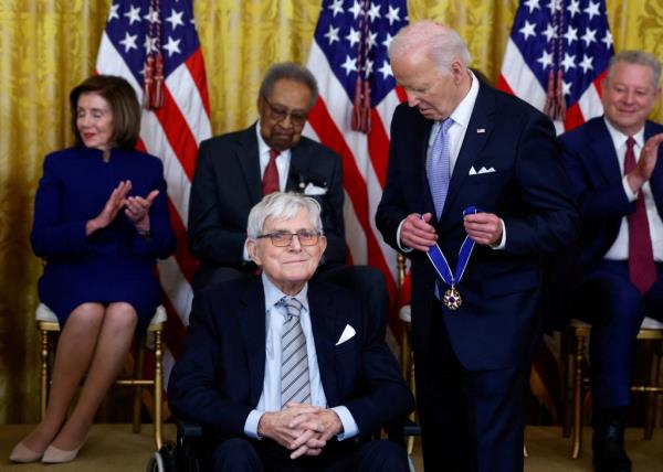 President Joe Biden presented the Presidential Medal of Freedom to Phil Do<em></em>nahue in May 2024.