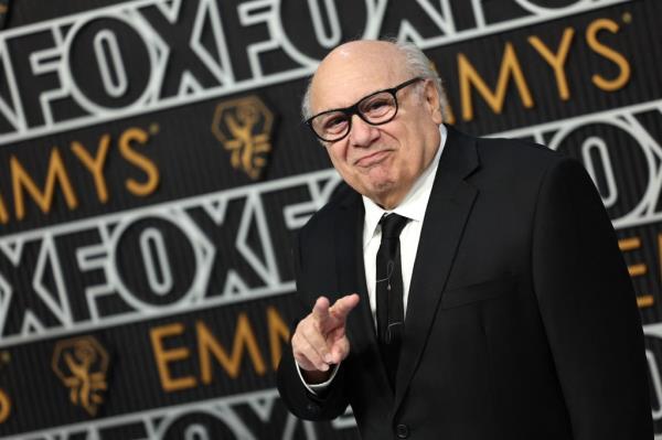 Danny DeVito attends the 75th Primetime Emmy Awards in Los Angeles, California, U.S. January 15, 2024. REUTERS/Mike Blake</p>

<p>　　