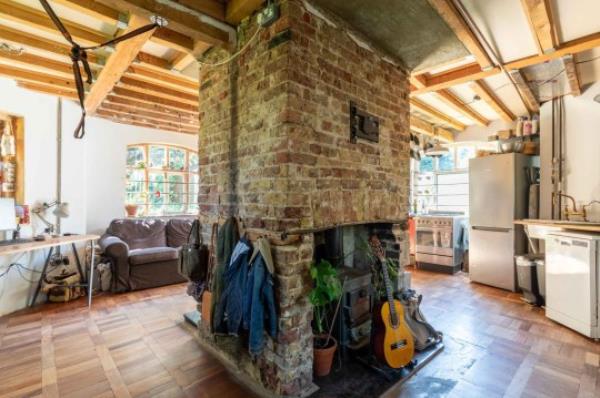 Mushroom House, main living area